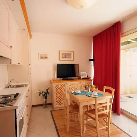 Rex Lo Scoglietto Aparthotel